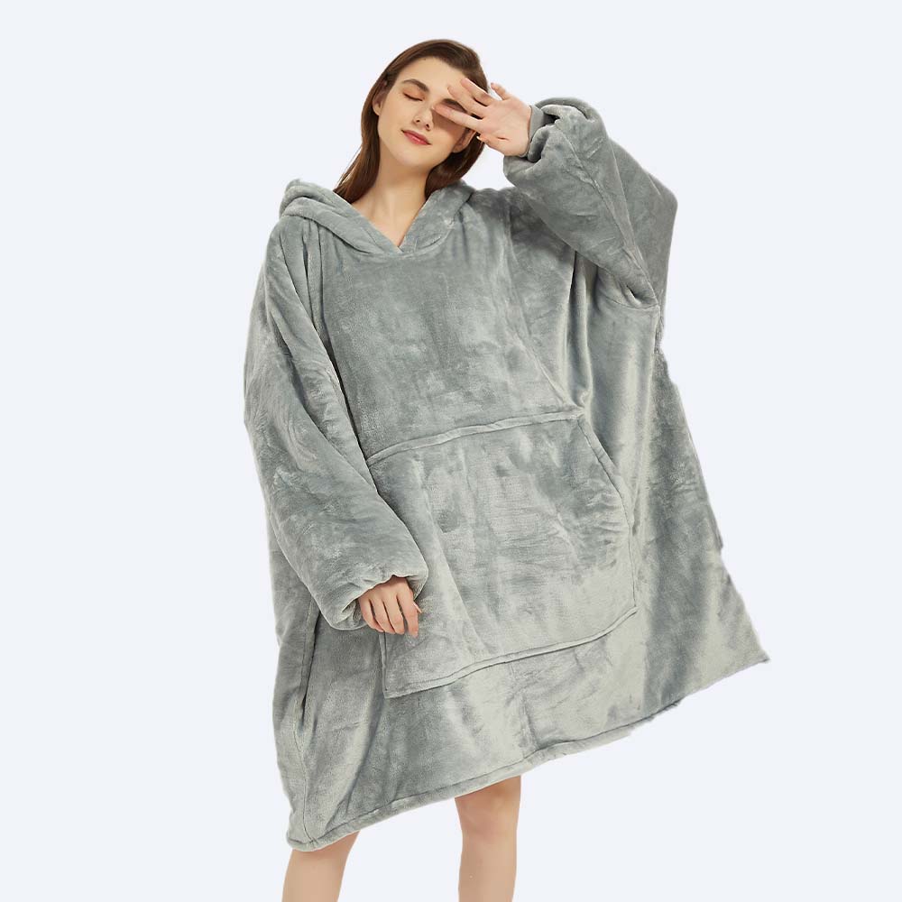 hugly-wearable-blanket-frosted-serenity-5